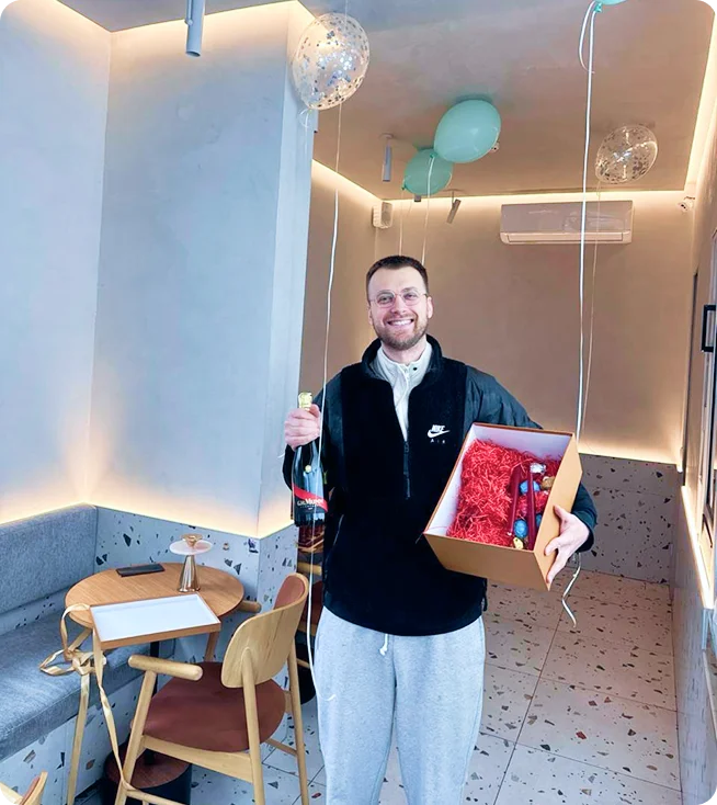 фото власника